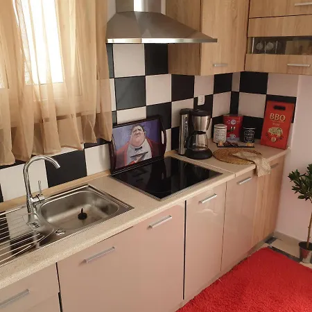 Charming House 1 *