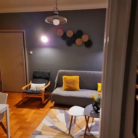 Charming House 1 *
